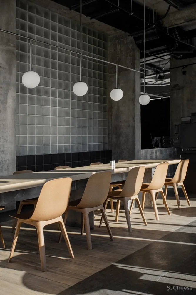 首发 | Palyichuk Olga设计,乌克兰Pomidoros披萨店