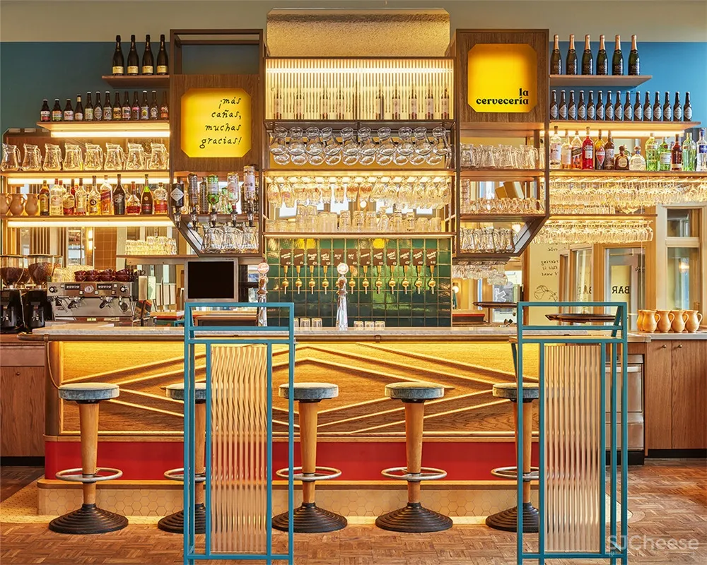 Studio Modijefsky l 荷兰风情酒馆La Cervecería