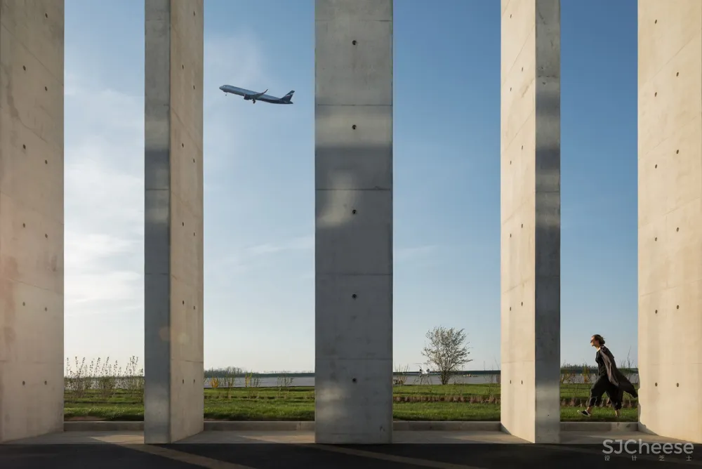 Nefa Architects | 俄罗斯 Platov机场贵宾航站楼