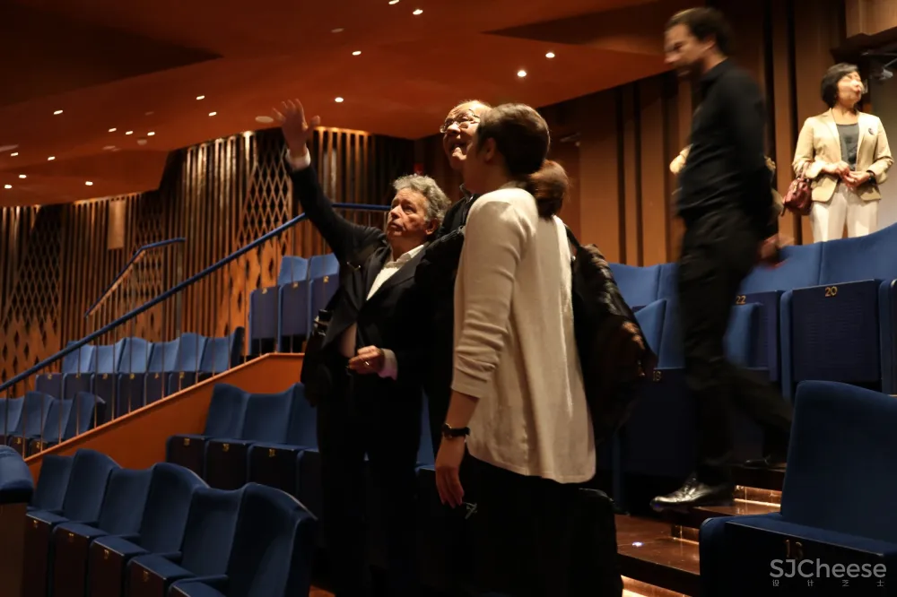 【官方原创】普利兹克奖大师包赞巴克先生中国首作 —上音歌剧院 / Shangyin Opera House