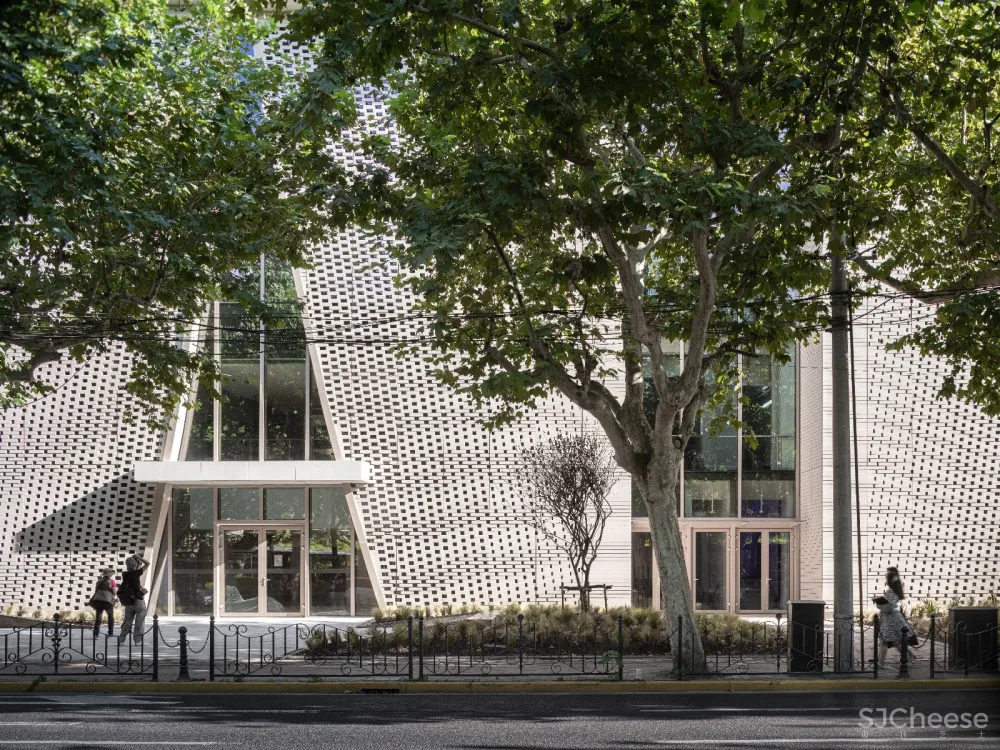 【官方原创】普利兹克奖大师包赞巴克先生中国首作 —上音歌剧院 / Shangyin Opera House