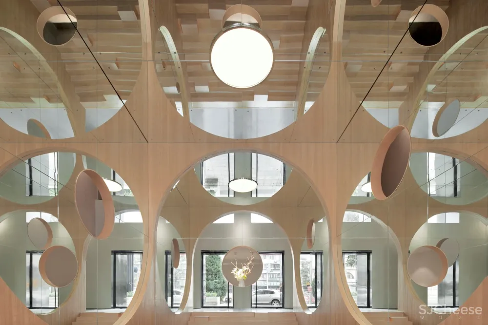 鸿坤艺术活动中心 / 槃达建筑