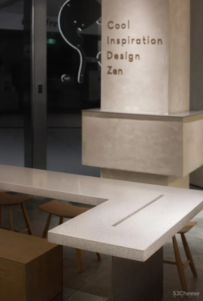 喜茶重庆龙湖U城天街店 / 超级平常空间设计