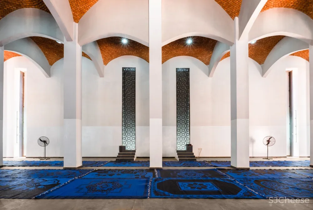 atelier masōmī + studio chahar | 宗教与世俗 HIKMA 图书馆