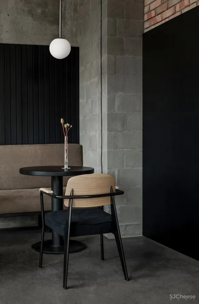 首发 | Palyichuk Olga设计,乌克兰Pomidoros披萨店