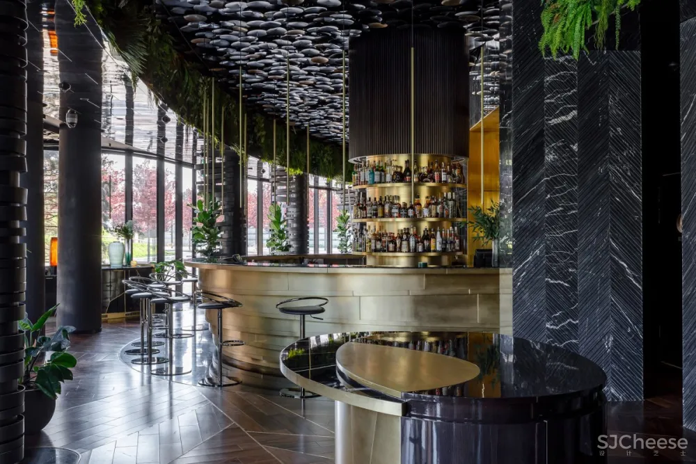 Maxim Rymar | Orangery Restaurant , 建筑与自然的情感交融