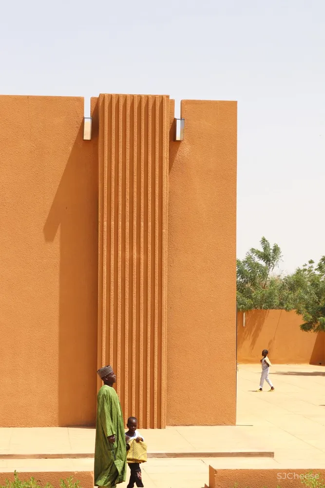 atelier masōmī + studio chahar | 宗教与世俗 HIKMA 图书馆