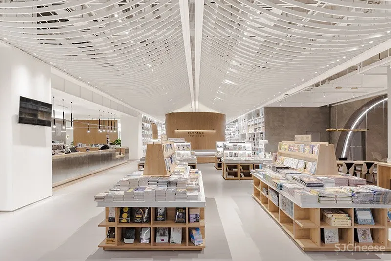 Fly Page丨飞行的书本,展开书店与城市的对话