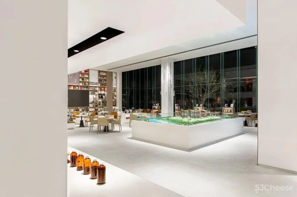 新作 | 极简 + 红砖，格调十足的艺术馆