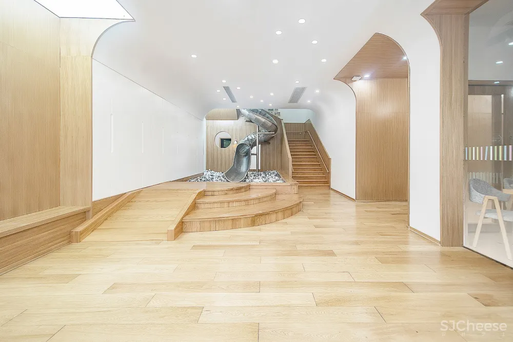 串联的洞穴-粒粒森国际双语私塾