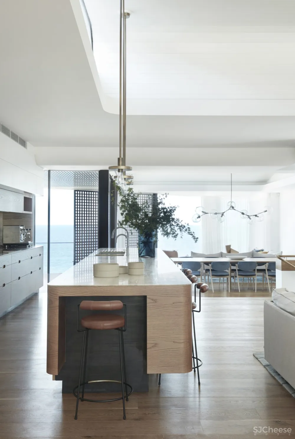 Luigi Rosselli & Alwill | Pacific View Point , 人文主义建筑的前提