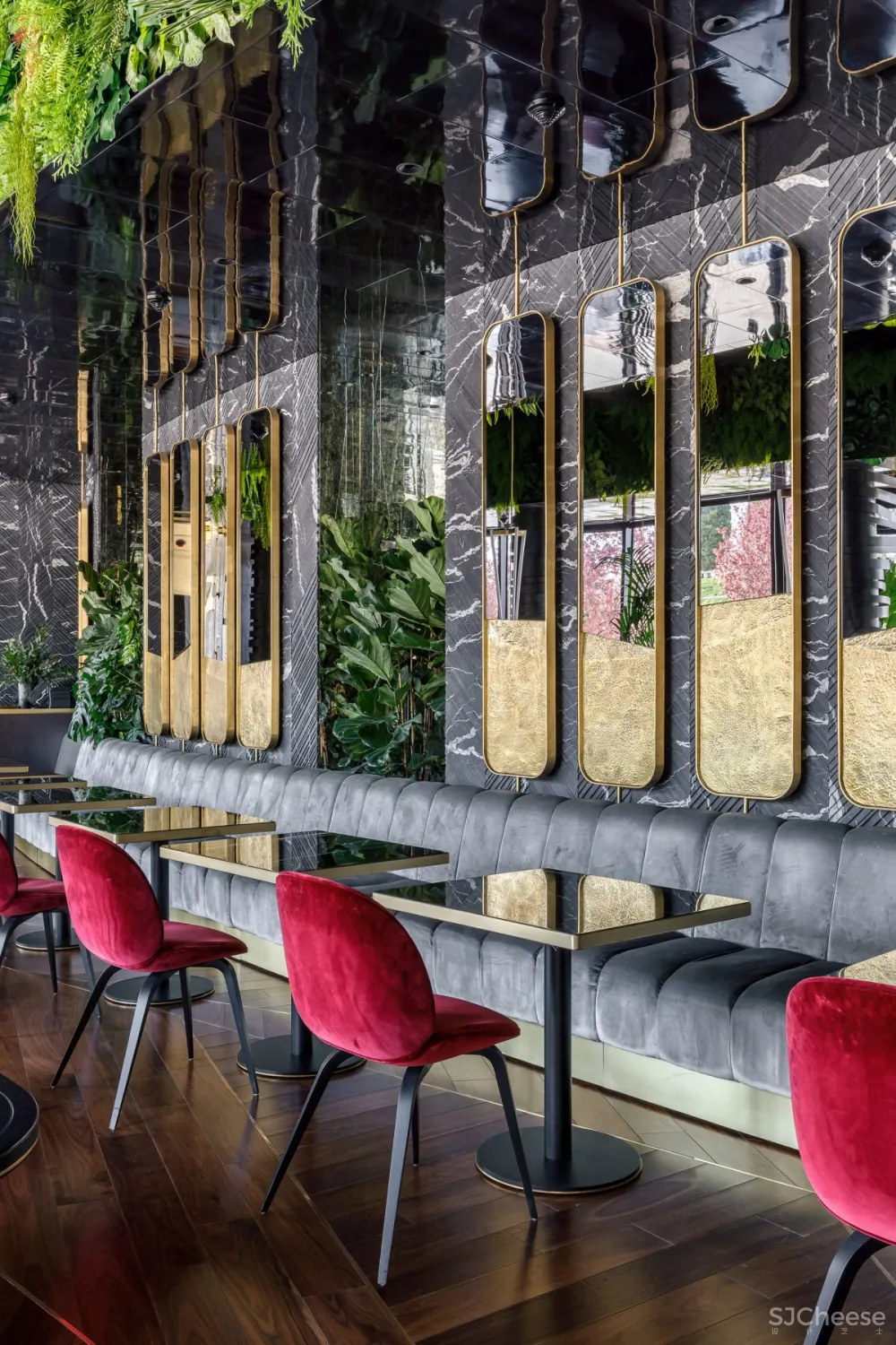 Maxim Rymar | Orangery Restaurant , 建筑与自然的情感交融