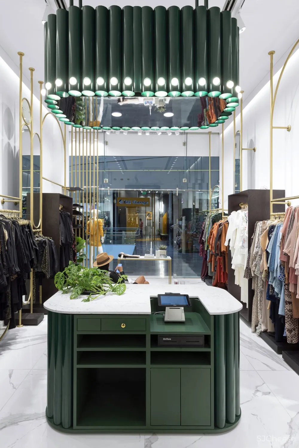 Studio ETN | VSPS2 , 现代典型的时尚商店