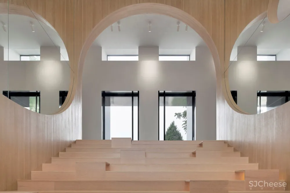 鸿坤艺术活动中心 / 槃达建筑