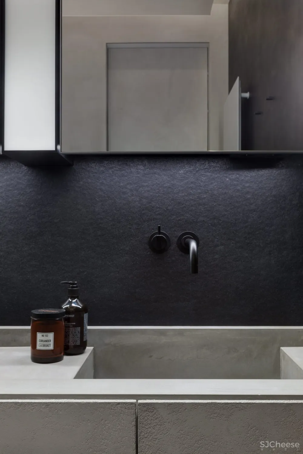 Krauze Architects | Mone Residence , 混凝土的魔幻世界