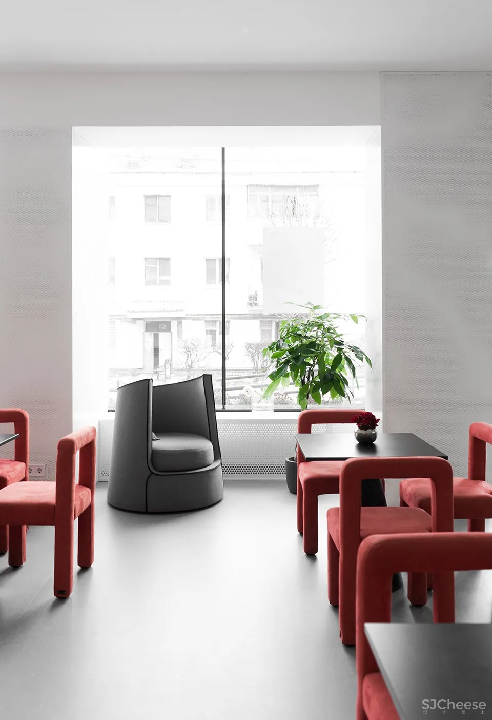 新作 | Yakusha Design Studio：乌克兰 The Portal教育中心