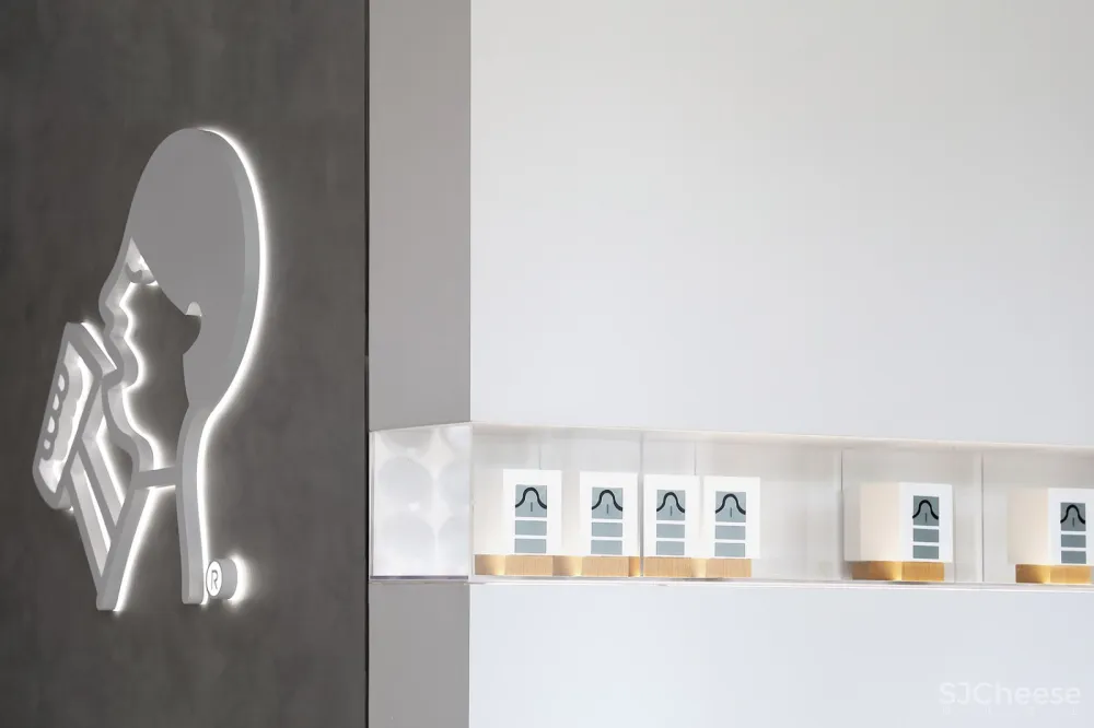 最新 | 喜茶佛山南海万科店,广东 / UND设计事务所