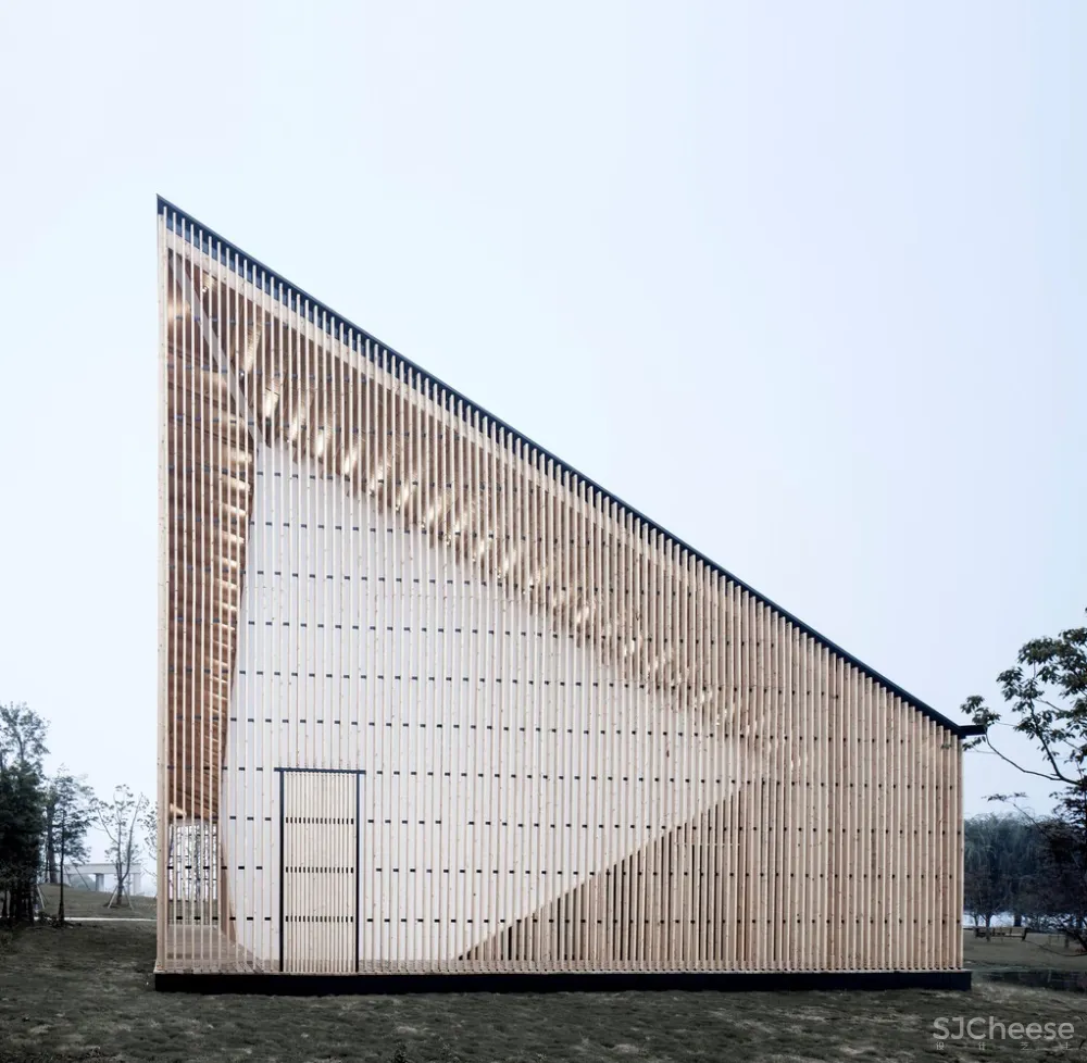 南京万景花园教堂 / 张雷联合建筑事务所