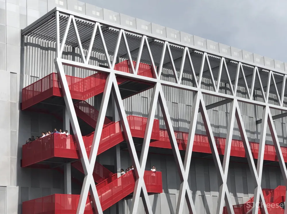 AZL Architects | 兼具运动时尚与艺术画廊智能工厂