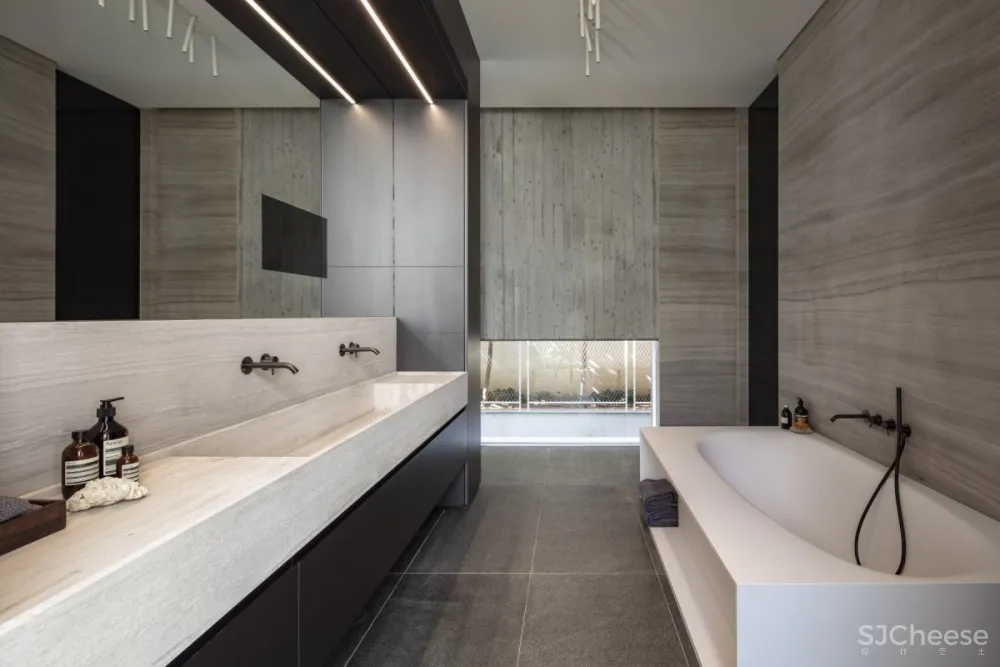 Pitsou Kedem | JLB House , 现代复式建筑