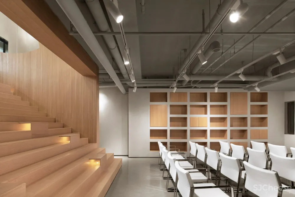 鸿坤艺术活动中心 / 槃达建筑