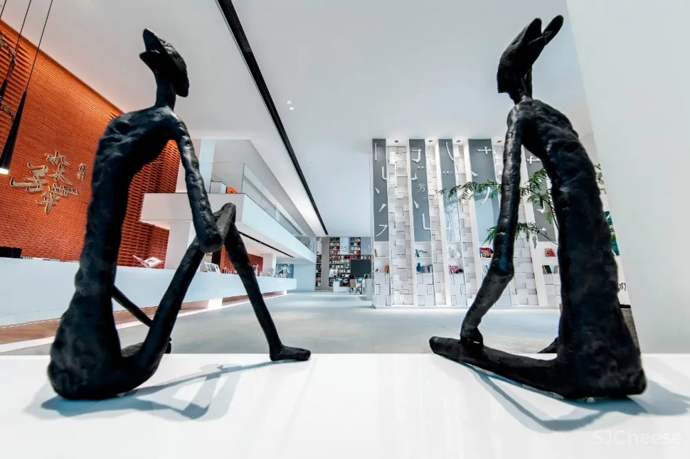 新作 | 极简 + 红砖，格调十足的艺术馆