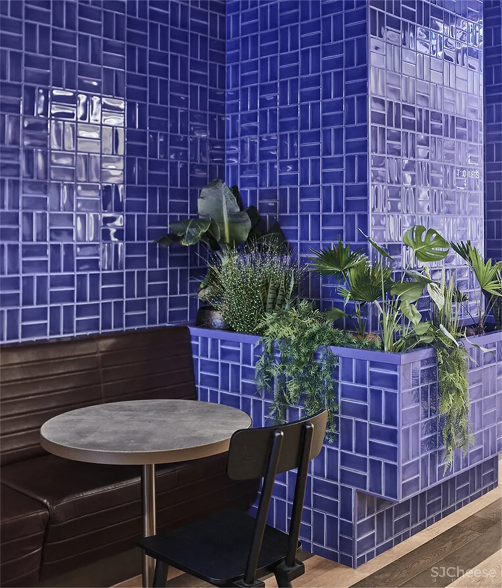 Studio Modijefsky l 荷兰海牙Foodhallen美食广场