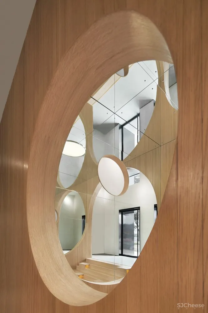 鸿坤艺术活动中心 / 槃达建筑