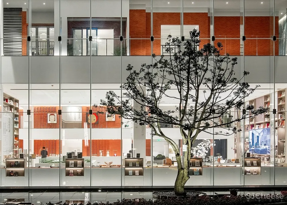 新作 | 极简 + 红砖，格调十足的艺术馆