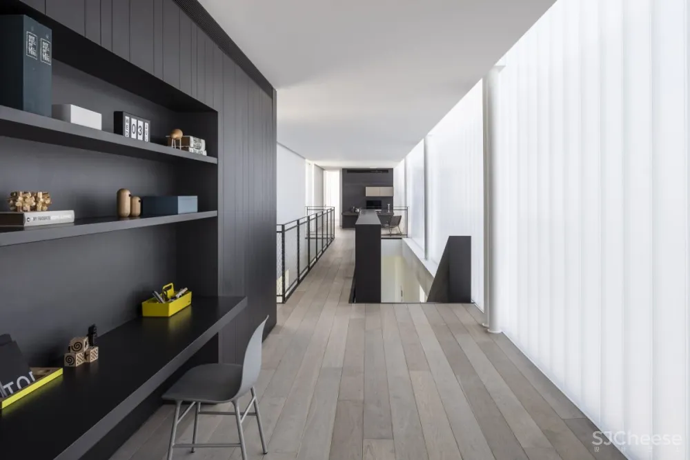 Pitsou Kedem | JLB House , 现代复式建筑