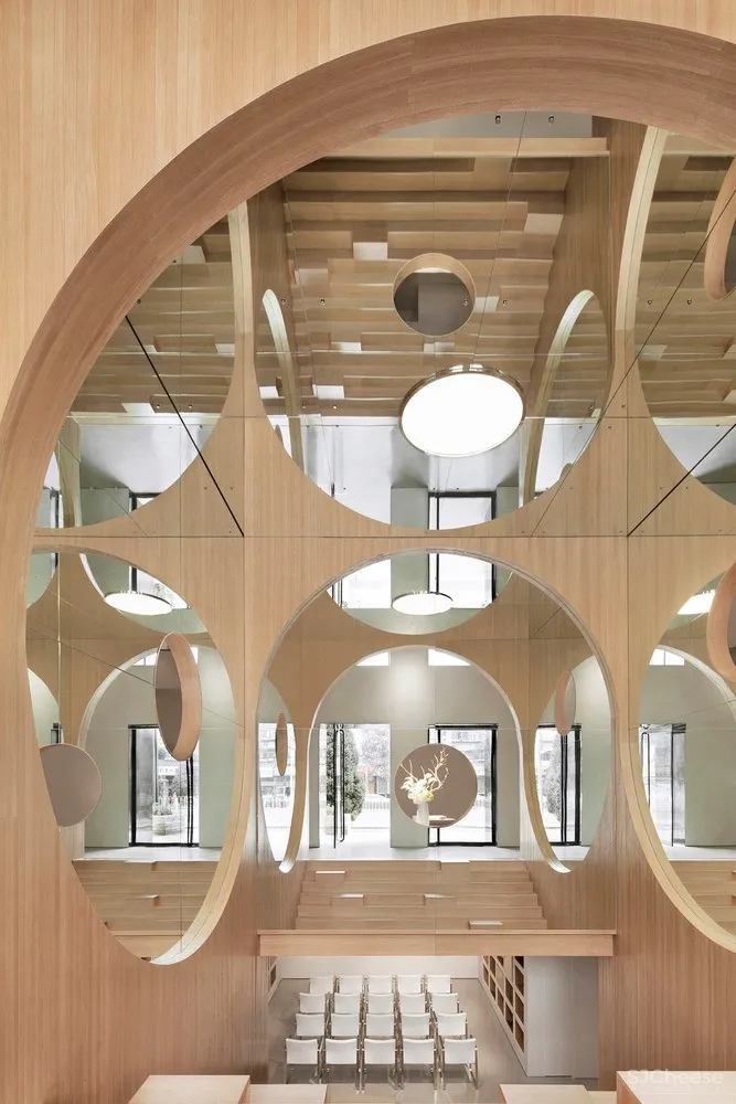 鸿坤艺术活动中心 / 槃达建筑