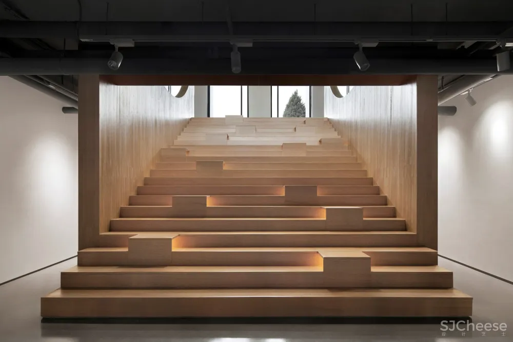 鸿坤艺术活动中心 / 槃达建筑