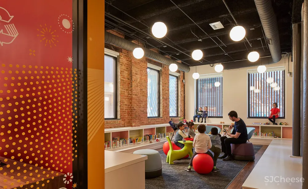 芝加哥公共图书馆West Loop分馆 / SOM