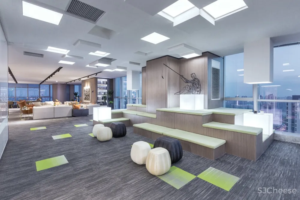 招商江湾国际中心丨办公展示区丨殊众设计