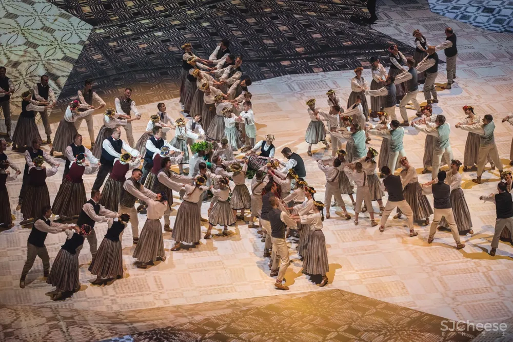 Both Sides舞台设计，拉脱维亚 / Didzis Jaunzems Architecture