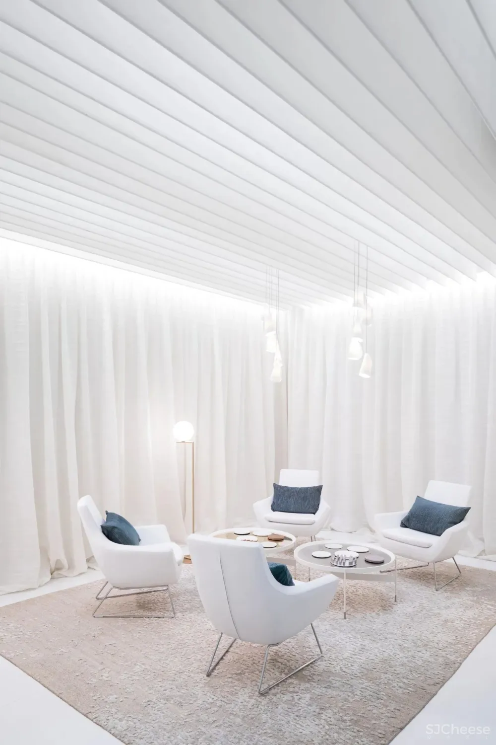 温哥华这个户型怪异的豪华公寓，示范了住宅楼也能成为地标