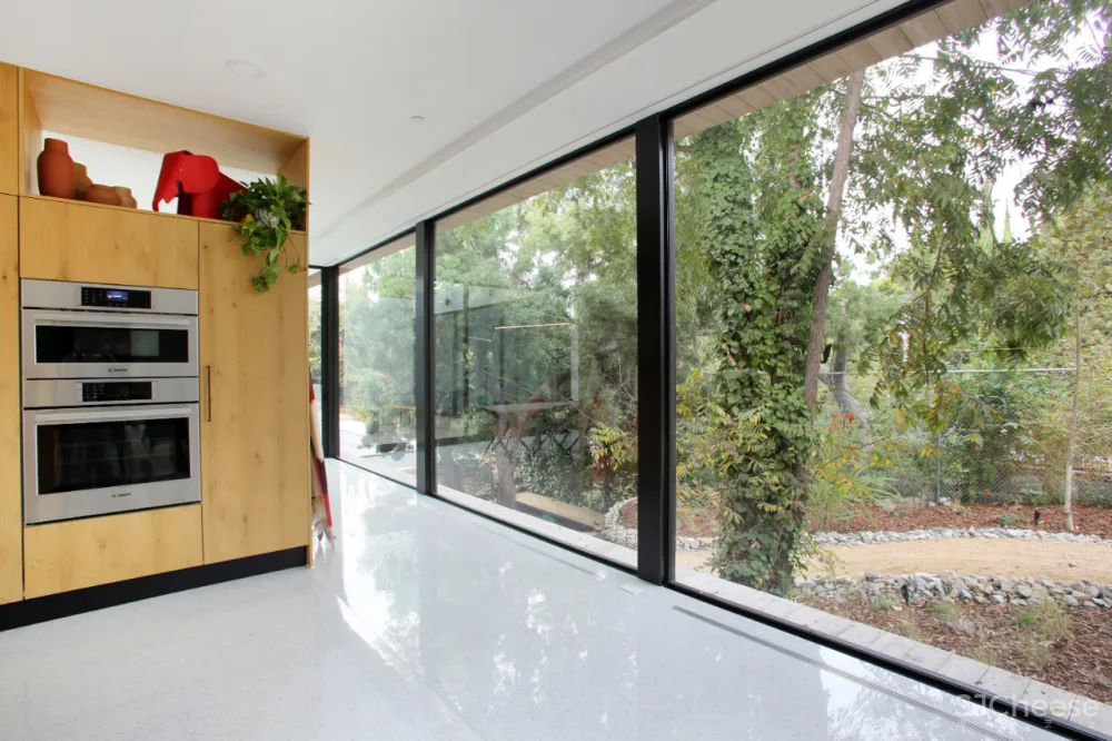 418㎡ 建筑师之家,在树林里探索极简主义美学