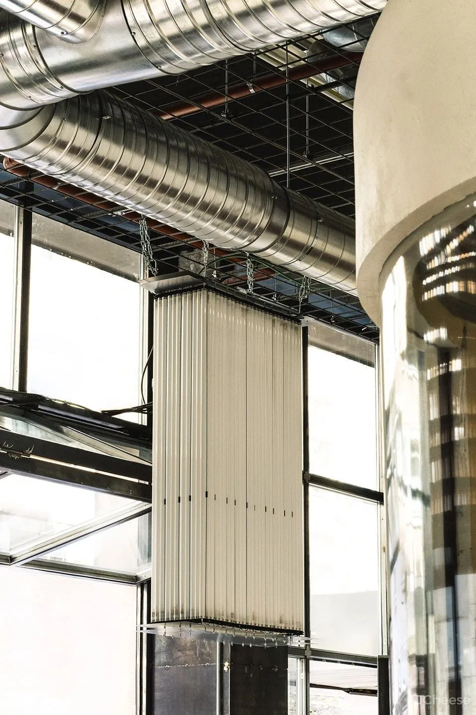 空间再构 西班牙Mo de Movimiento餐厅