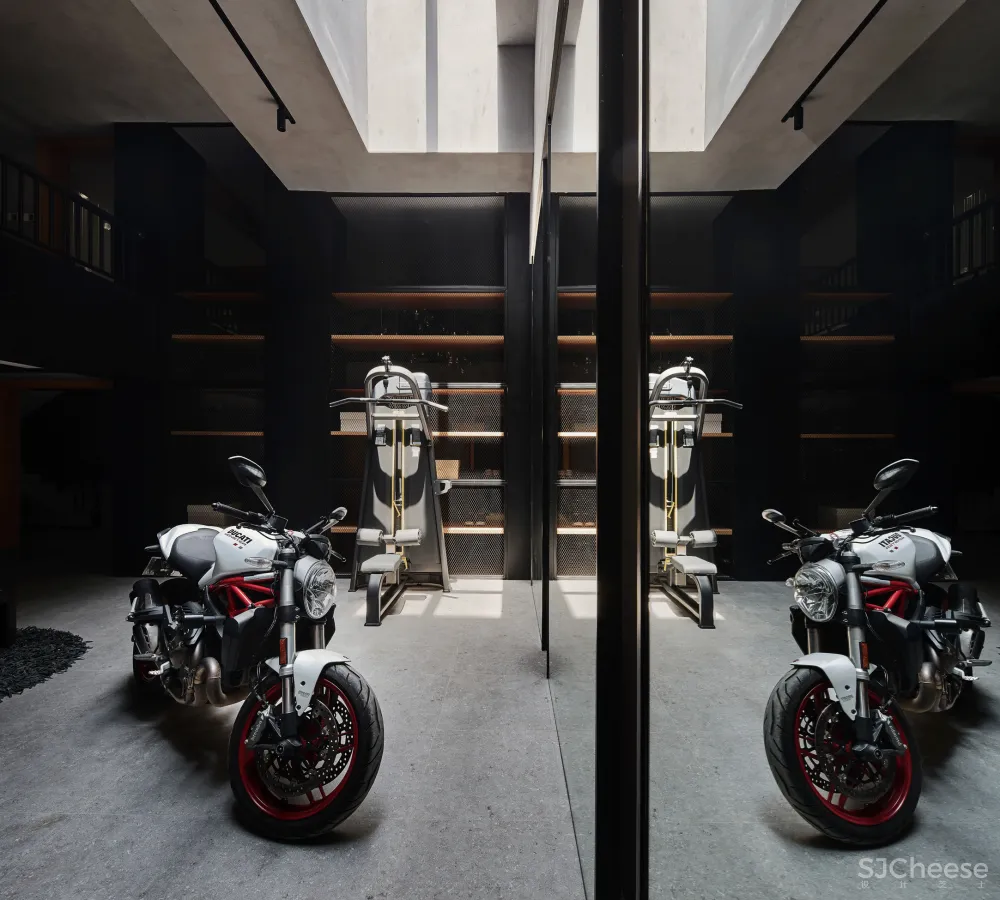 600㎡ ,这么充满玩趣的私人别墅,不知道的还以为是艺术馆!