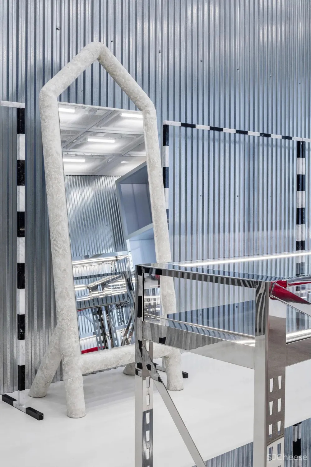 迈阿密设计街区的Off White,可不只是一家商店