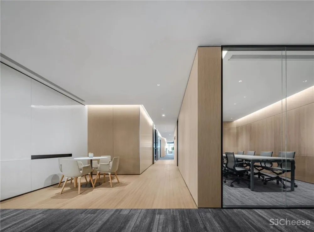 YuQiang - Partners 新作 3600㎡综合性商业地产办公室