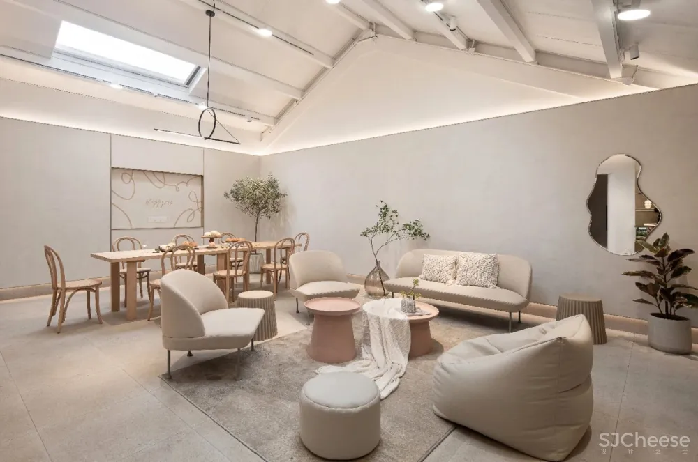 自然流淌的纯净空间,每束光都有自己的灵魂!