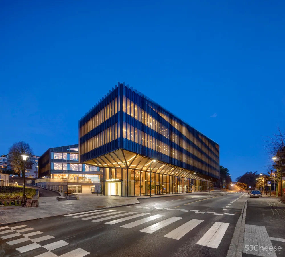 4.7亿的总部大楼,一根钢筋都没有!原来木结构可以这么美!