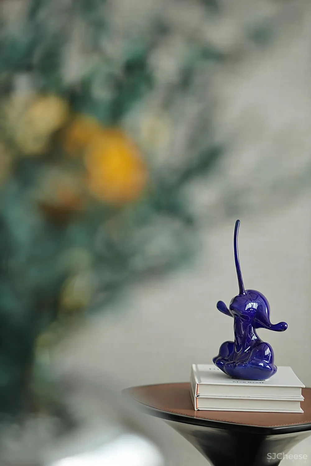 光影幻变的诗意空间，构筑当代艺术的解构哲学