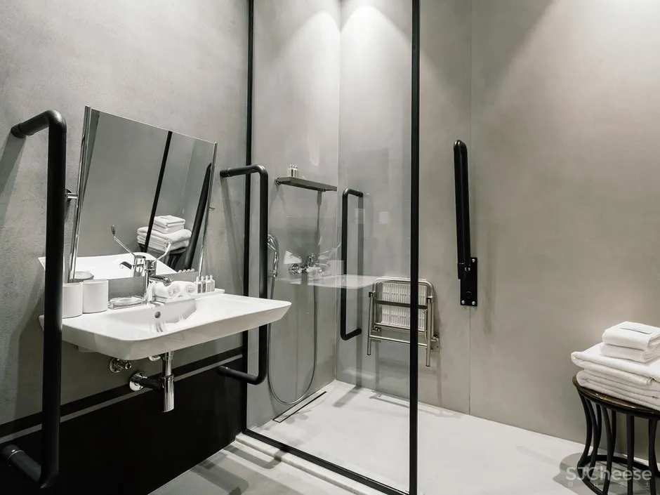 百年医院爆改五星级酒店,历史建筑表皮下,内里却这么前卫时尚