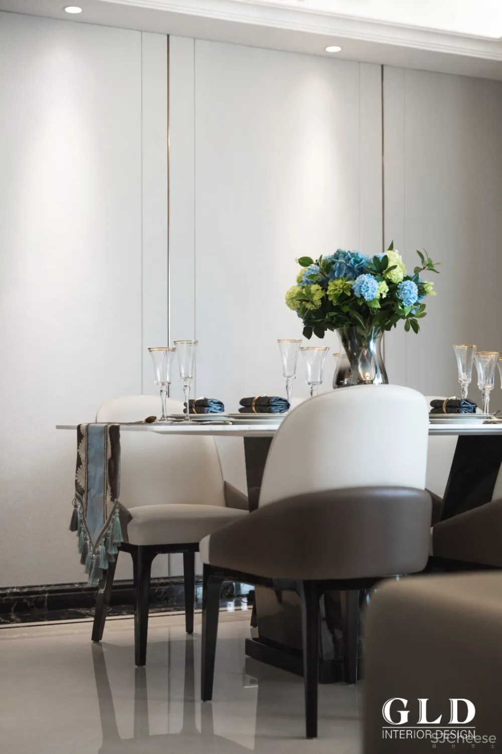 GLD绿檀设计|都市新古典的烈焰璀璨