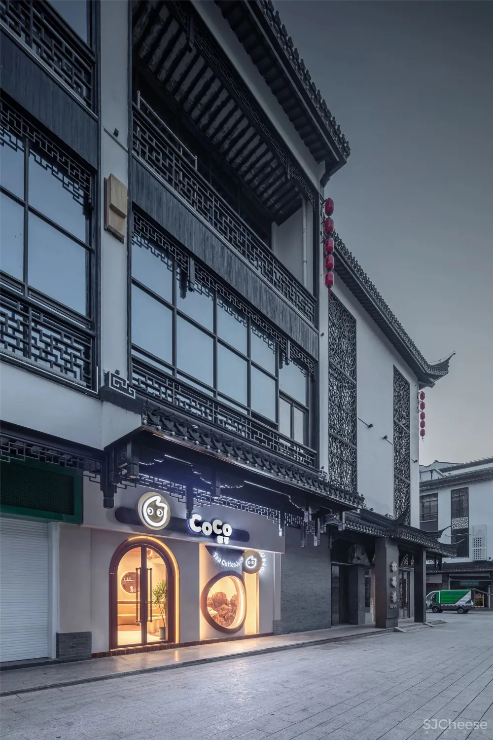 你怎么看奶茶品牌CoCo这家走向“宇宙”的店?