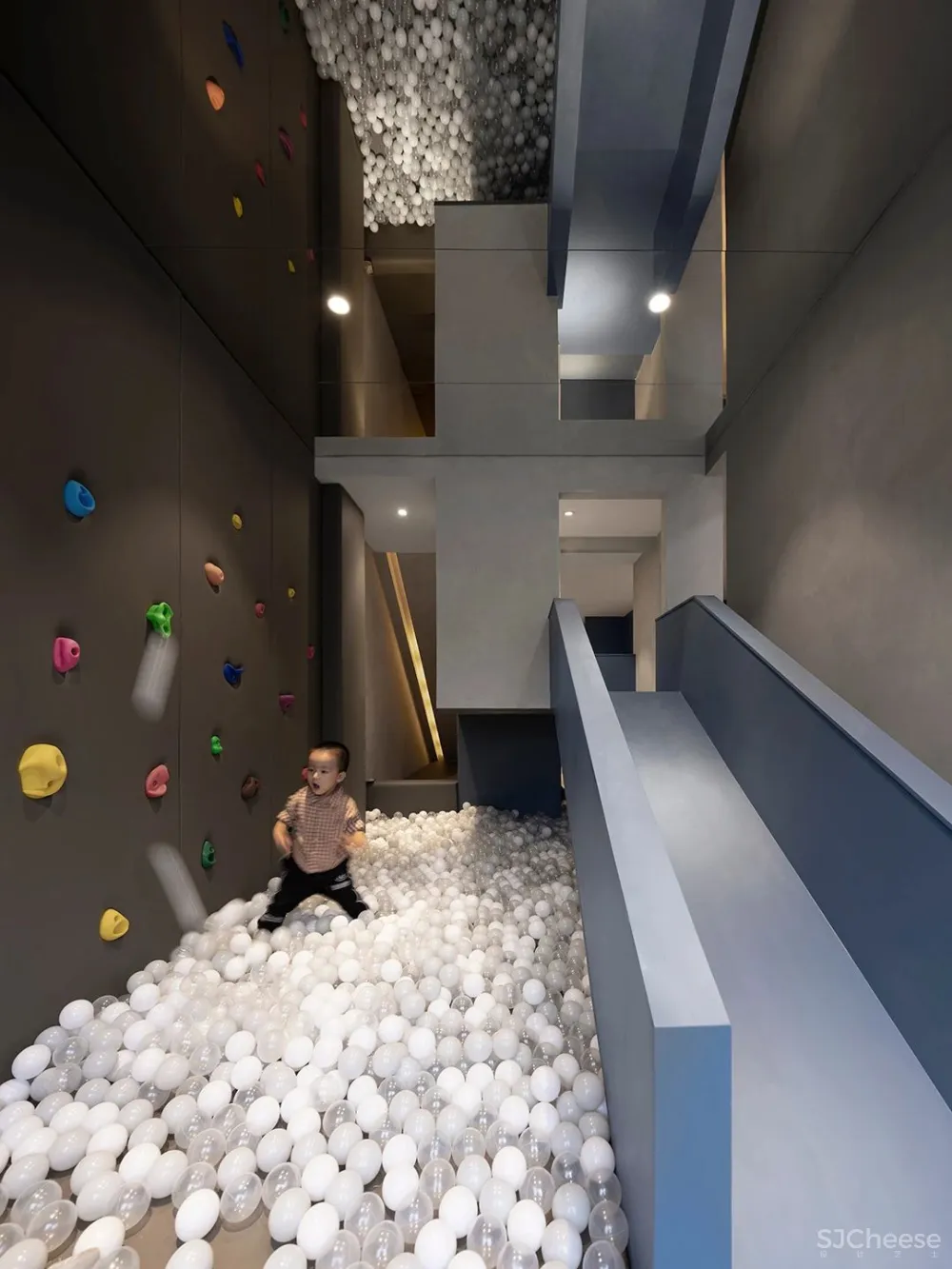 赤橙设计 2300年的古城，新开一家绝美秘境民宿，乡野美成诗