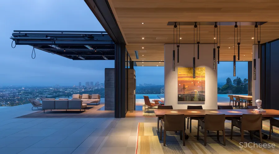 4亿一幢的好莱坞豪宅,粗糙外表下,竟有这些令人惊讶的机关!