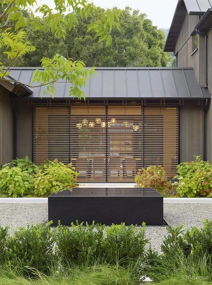 自然温感·雪松豪宅